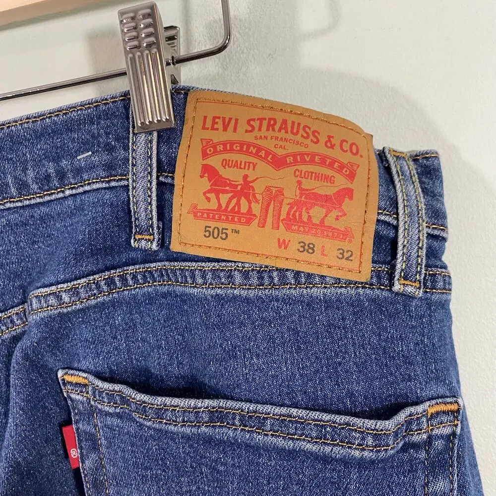 Levi's Men Blue Medium Wash 505 Regular Fit Straight Leg Jeans Size 38 x 32
